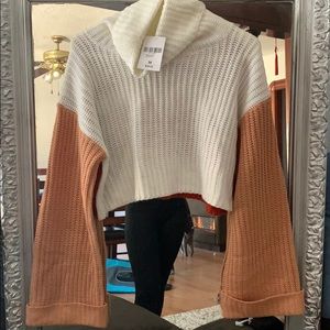BRADN NEW Turtle neck Color block sweater